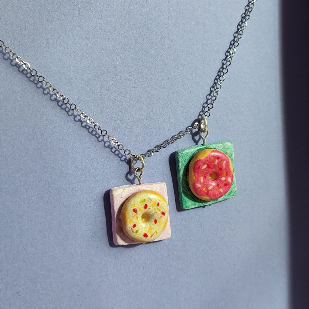 Donuts bianca e rosa